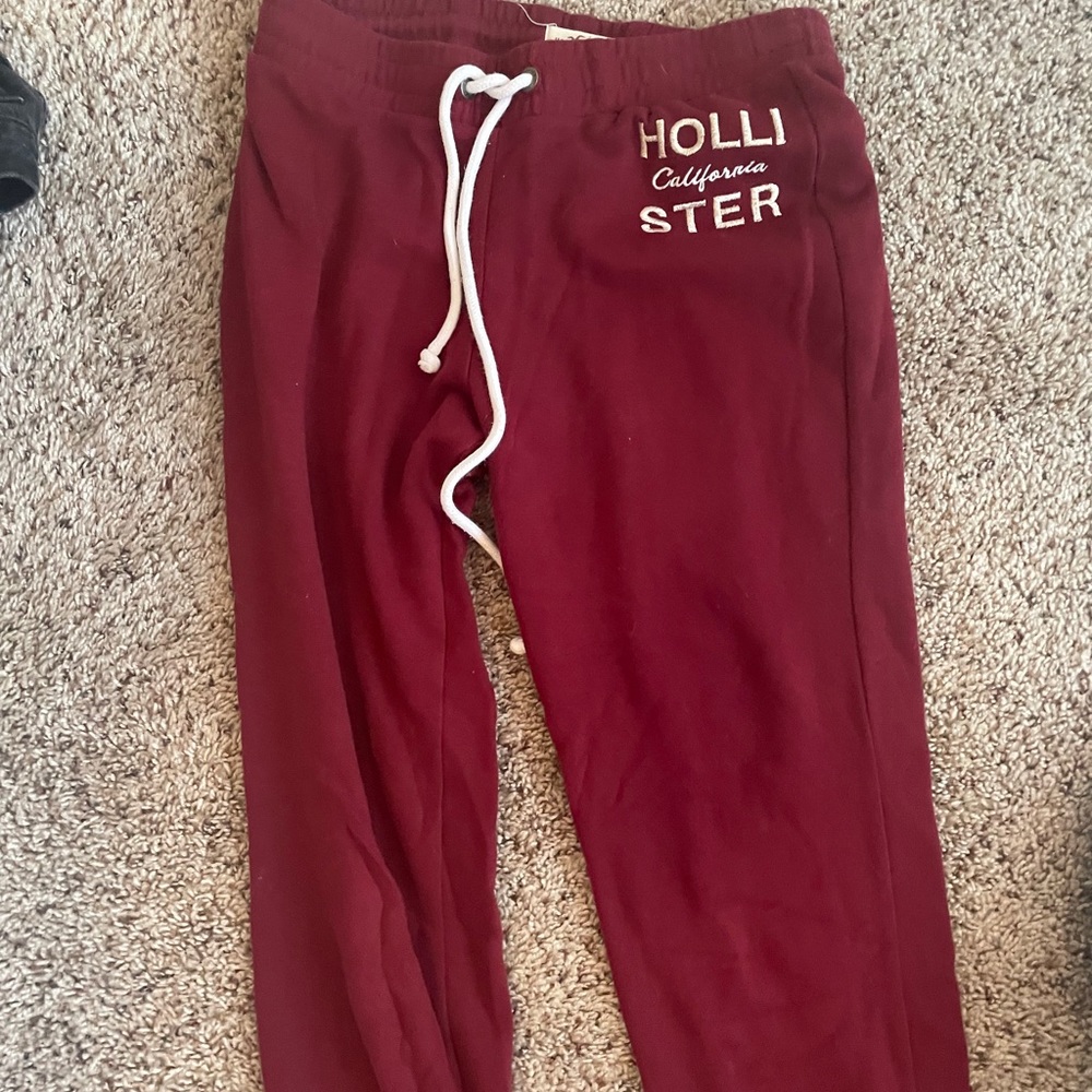 comfortable•includes pockets• adjustable strings